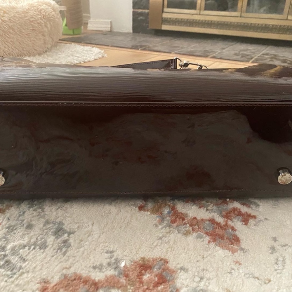 Authentic Louis Vuitton Epi Leather Bag - Picture 3 of 4